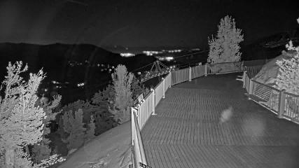 Heavenly: Midstation at the Gondola (skiheavenly.com)