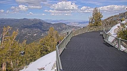 Heavenly: Midstation at the Gondola (skiheavenly.com)