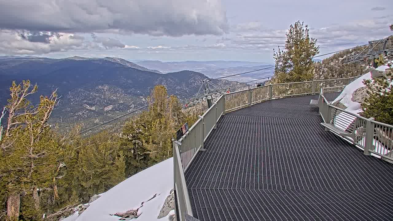 Webcam Heavenly: Midstation at the Gondola