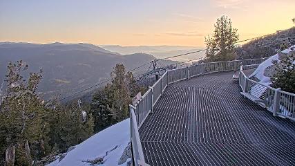 Heavenly: Midstation at the Gondola (skiheavenly.com)