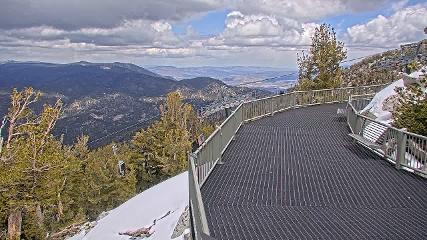 Heavenly: Midstation at the Gondola (skiheavenly.com)