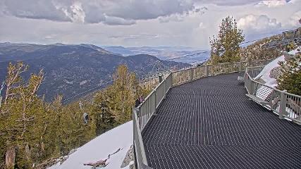 Heavenly: Midstation at the Gondola (skiheavenly.com)