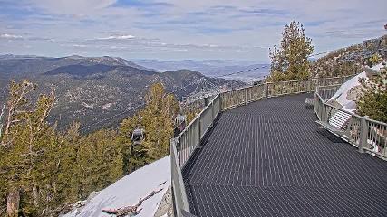 Heavenly: Midstation at the Gondola (skiheavenly.com)