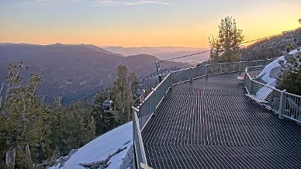 Heavenly: Midstation at the Gondola (skiheavenly.com)