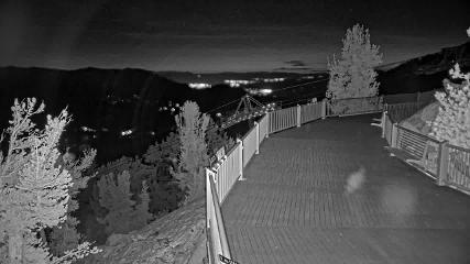 Heavenly: Midstation at the Gondola (skiheavenly.com)