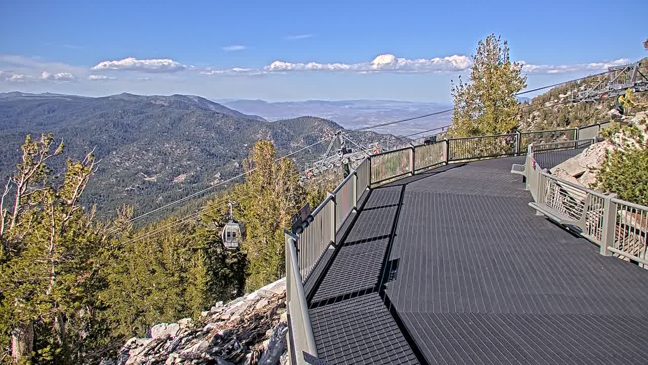 Webcam Heavenly: Midstation at the Gondola