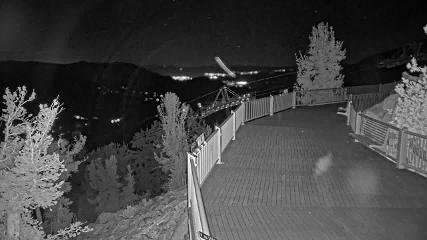 Heavenly: Midstation at the Gondola (skiheavenly.com)