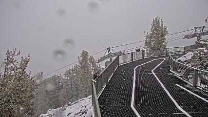 Heavenly: Midstation at the Gondola (skiheavenly.com)