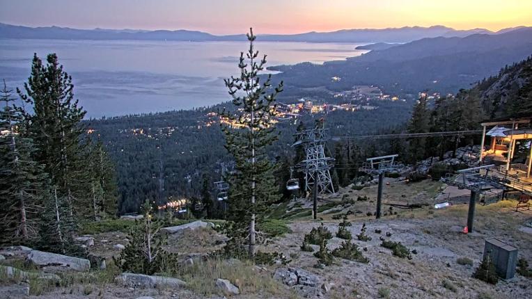 Webcam Heavenly: Top of tram