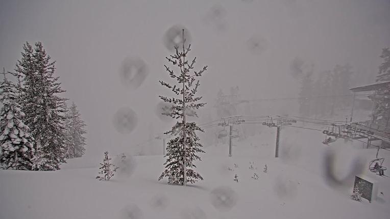 Webcam Heavenly: Top of tram