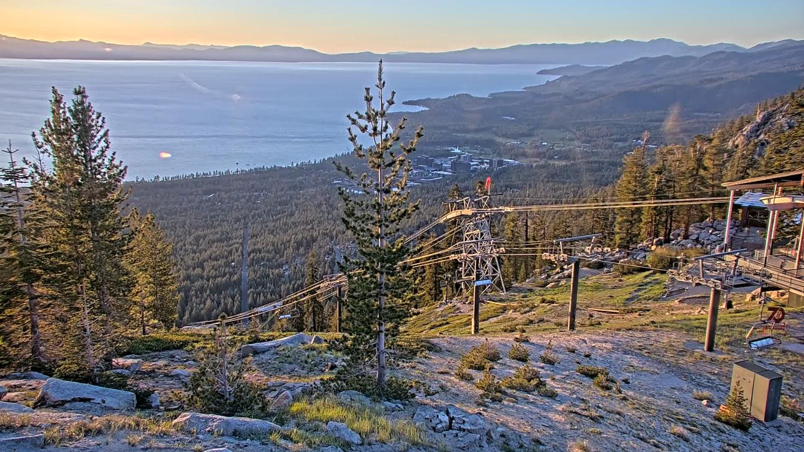 Webcam Heavenly: Top of tram