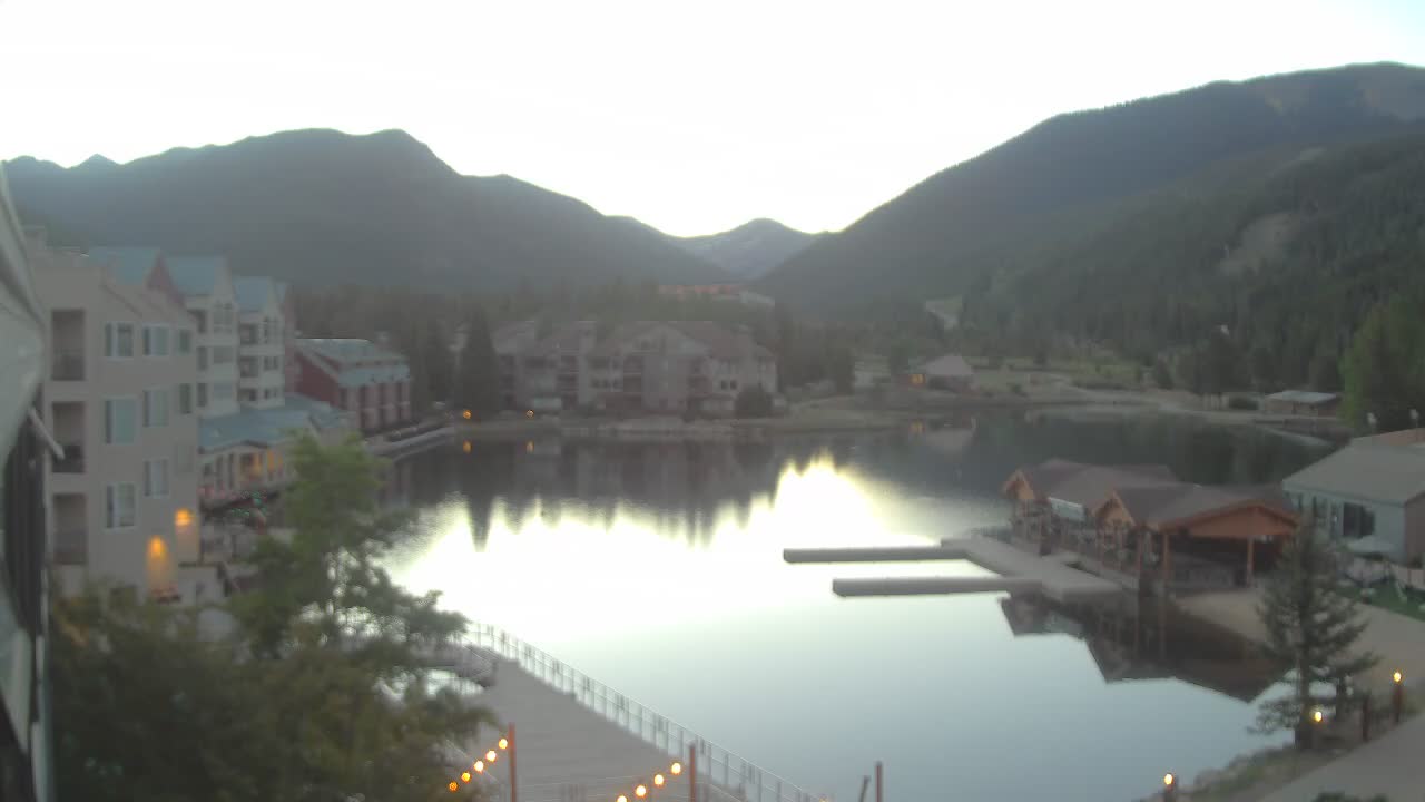 Webcam Keystone: Lakeside village