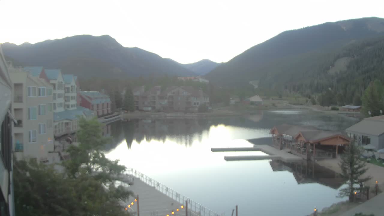 Webcam Keystone: Lakeside village