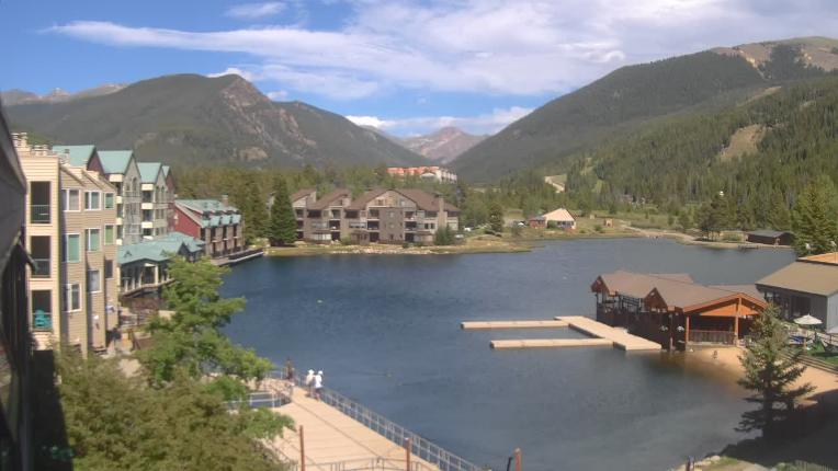 Webcam Keystone: Lakeside village