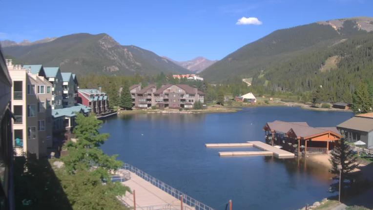 Webcam Keystone: Lakeside village