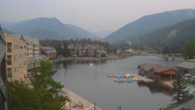Webcam Keystone: Lakeside village