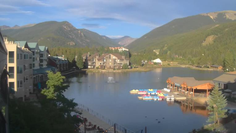 Webcam Keystone: Lakeside village