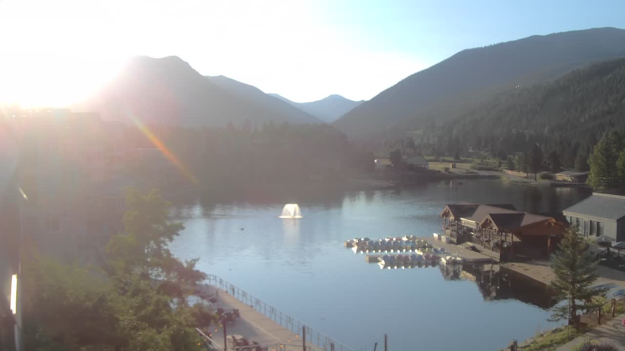 Webcam Keystone: Lakeside village