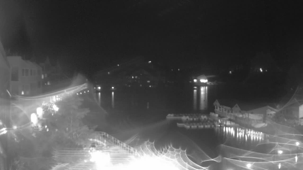 Webcam Keystone: Lakeside village
