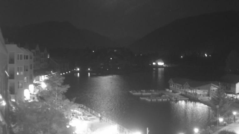 Webcam Keystone: Lakeside village