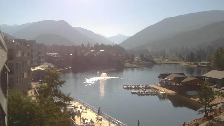 Webcam Keystone: Lakeside village
