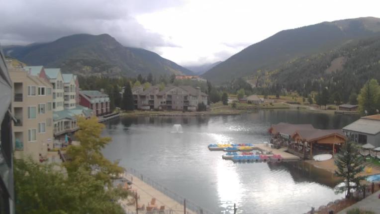 Webcam Keystone: Lakeside village
