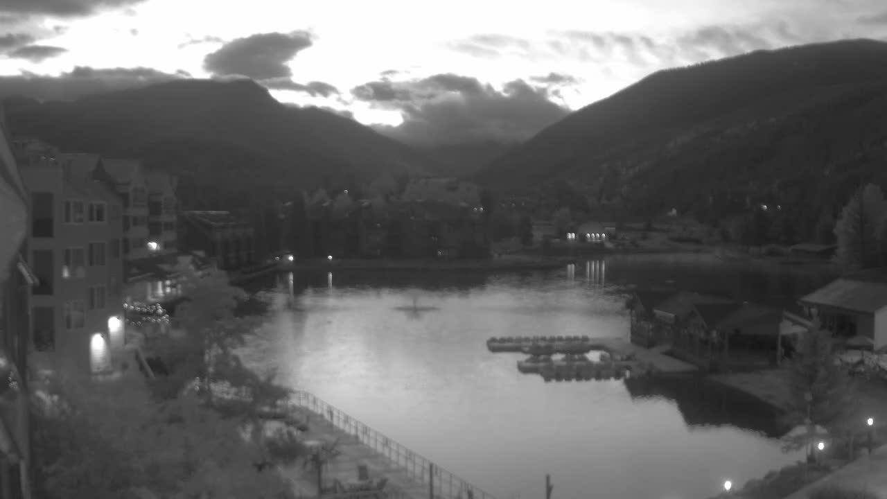 Webcam Keystone: Lakeside village