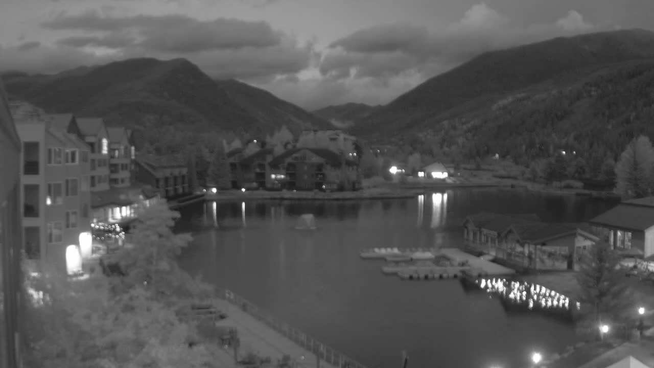 Webcam Keystone: Lakeside village
