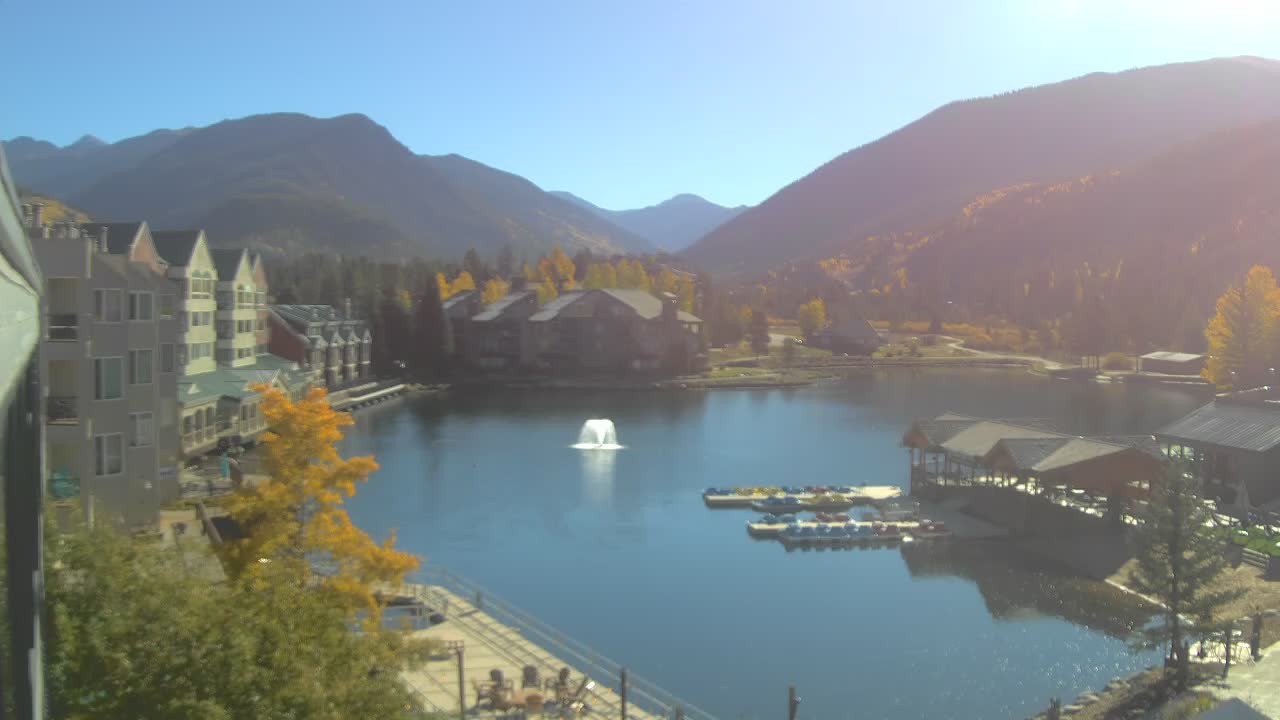 Webcam Keystone: Lakeside village