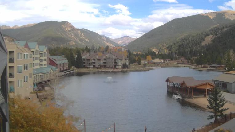 Webcam Keystone: Lakeside village