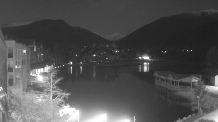 Webcam Keystone: Lakeside village