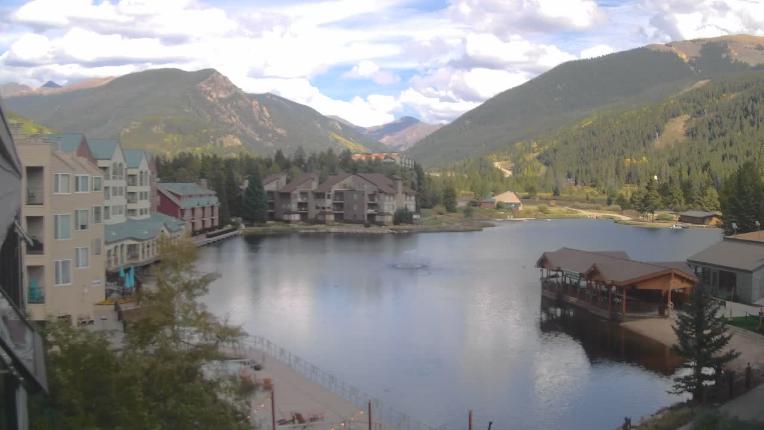 Webcam Keystone: Lakeside village