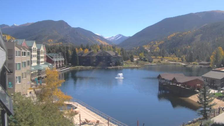 Webcam Keystone: Lakeside village