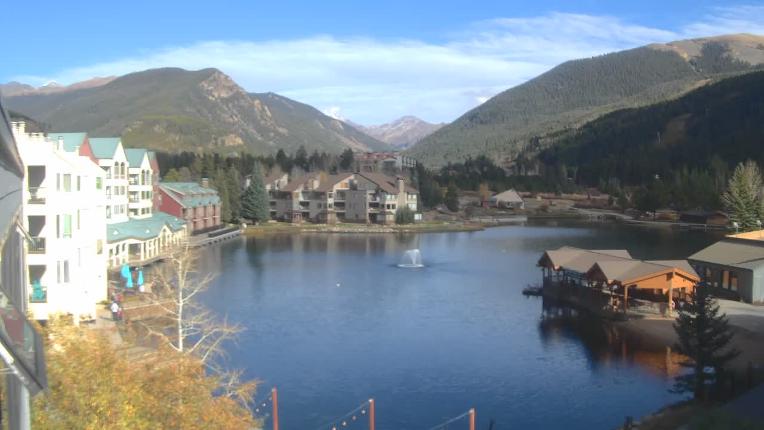 Webcam Keystone: Lakeside village