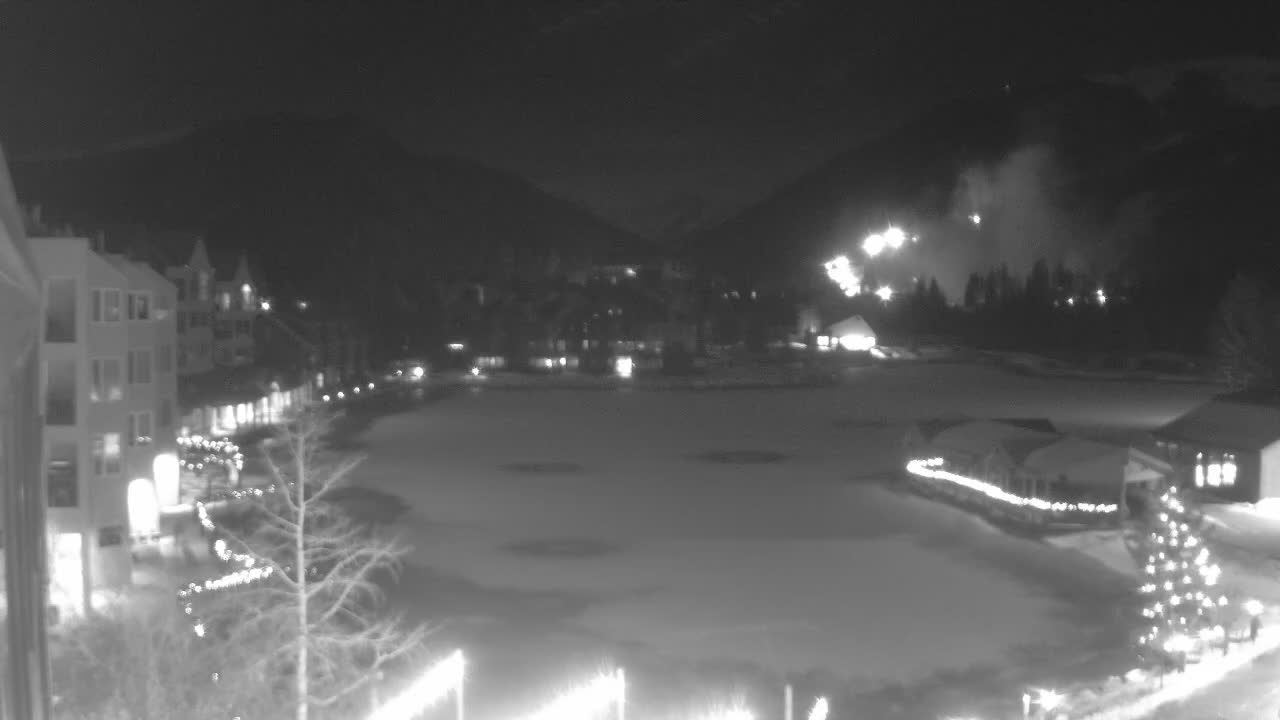 Webcam Keystone: Lakeside village