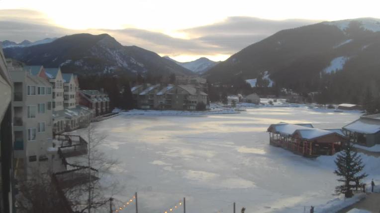 Webcam Keystone: Lakeside village