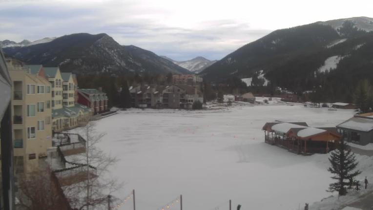 Webcam Keystone: Lakeside village