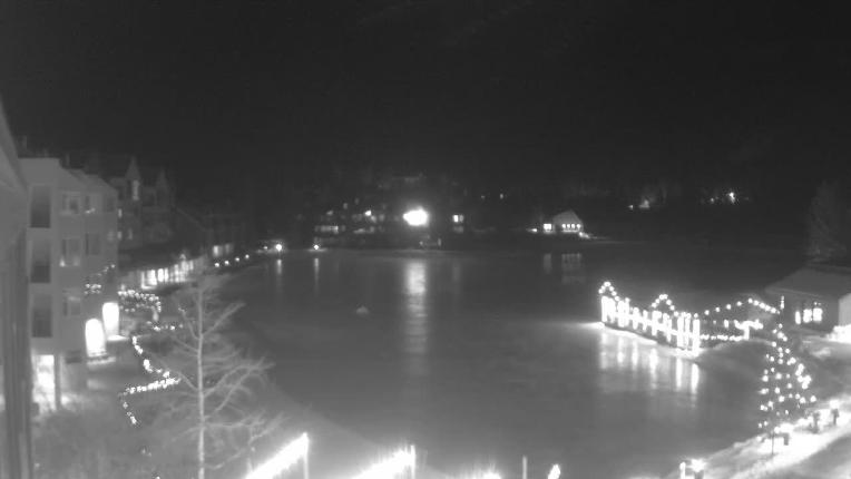 Webcam Keystone: Lakeside village