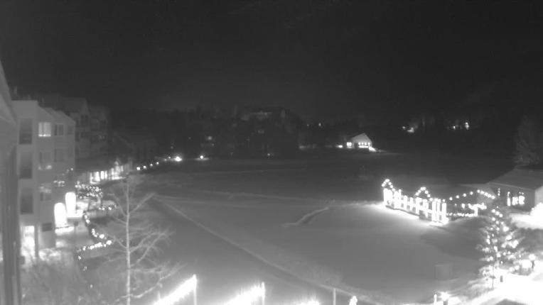 Webcam Keystone: Lakeside village