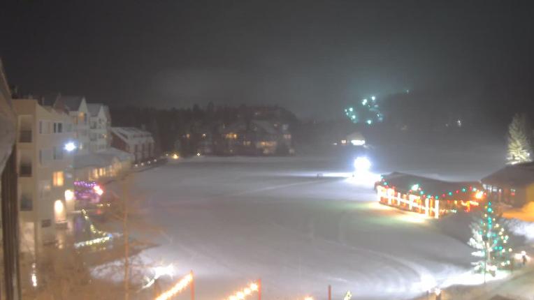 Webcam Keystone: Lakeside village