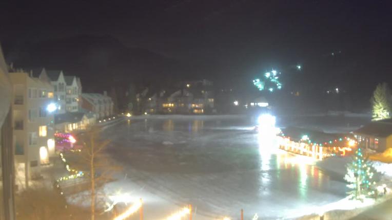 Webcam Keystone: Lakeside village