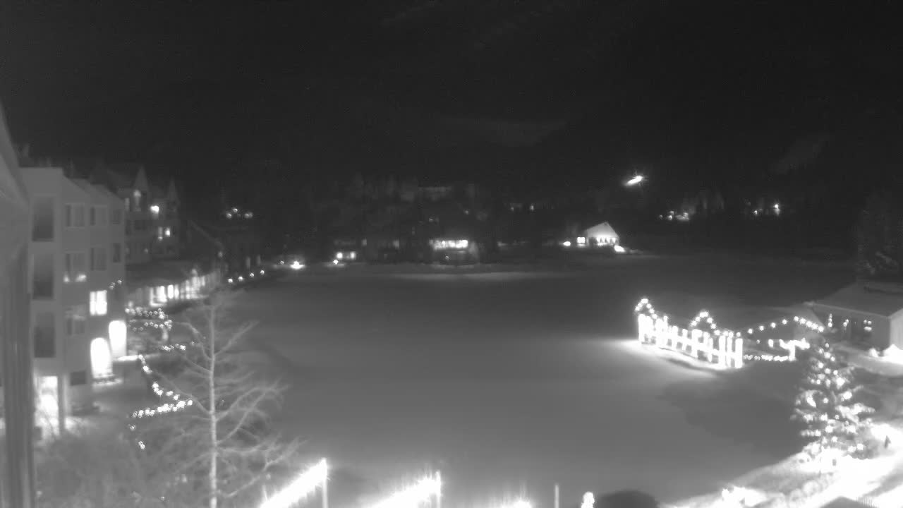 Webcam Keystone: Lakeside village