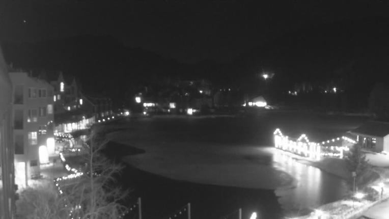 Webcam Keystone: Lakeside village