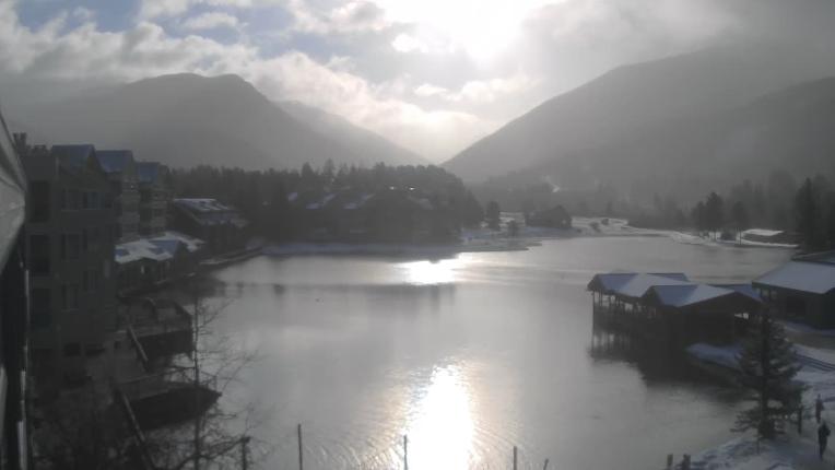 Webcam Keystone: Lakeside village