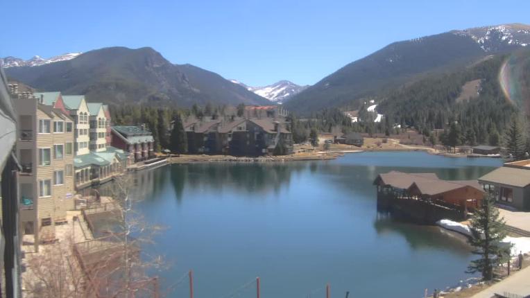 Webcam Keystone: Lakeside village