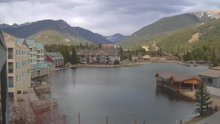 Webcam Keystone: Lakeside village