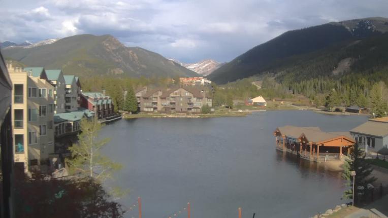 Webcam Keystone: Lakeside village