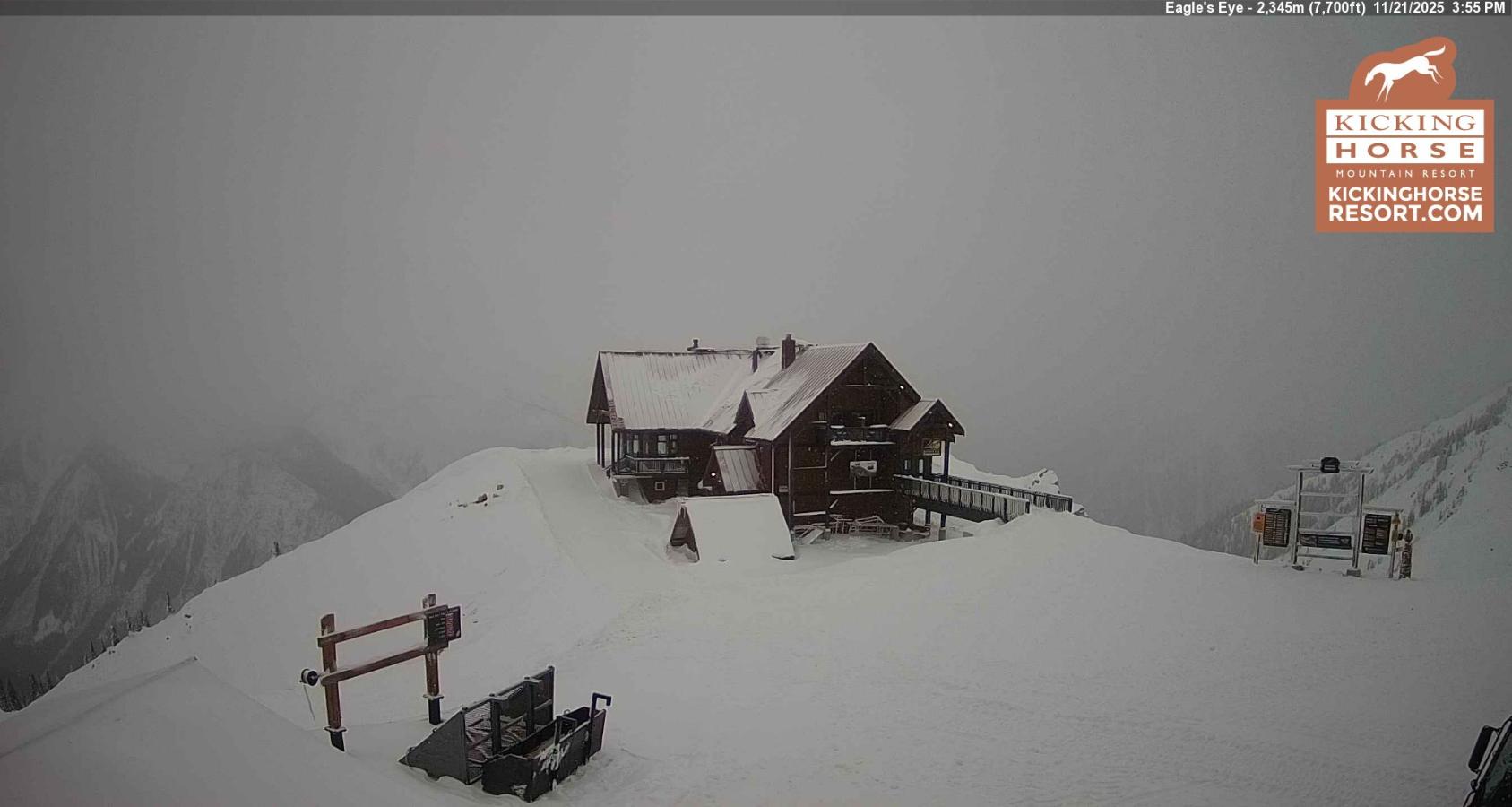 Webcam Kicking Horse: Eagles Eye Restaurant