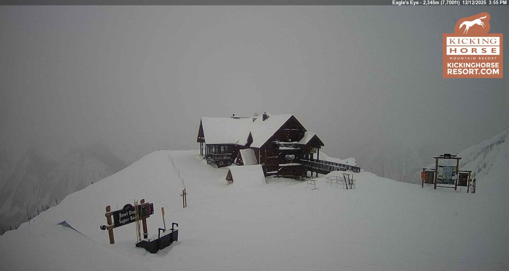 Webcam Kicking Horse: Eagles Eye Restaurant