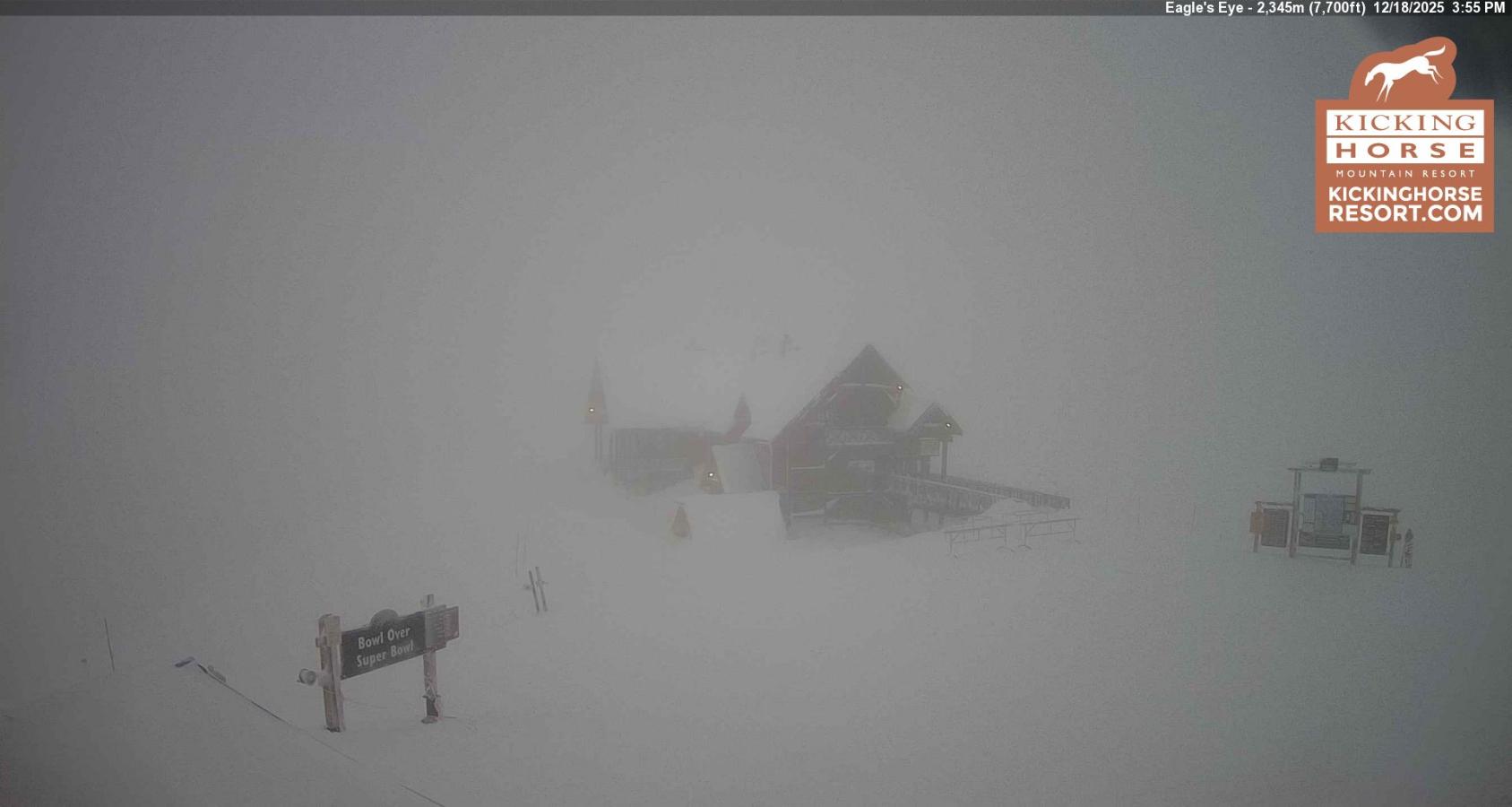 Webcam Kicking Horse: Eagles Eye Restaurant